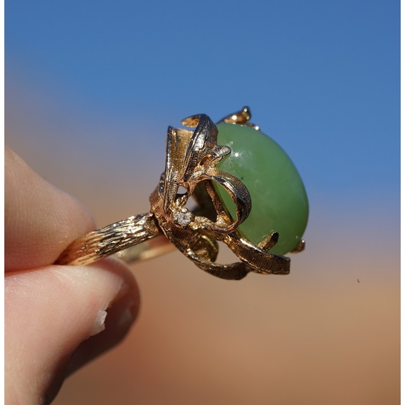 Vintage 10k Solid Gold Natural Untreated Apple Green Jadeite Jade Diamond Ring - Picture 6 of 14